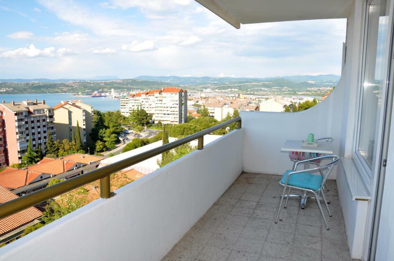 Ferienwohnung Razgled/The View Koper Exterior foto